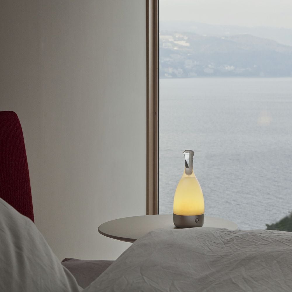 Ambientec アンビエンテック Bottled ボトルド コードレス LEDランプ 充電式 カラー：マットシルバー デザイン：小関 隆一 BL002