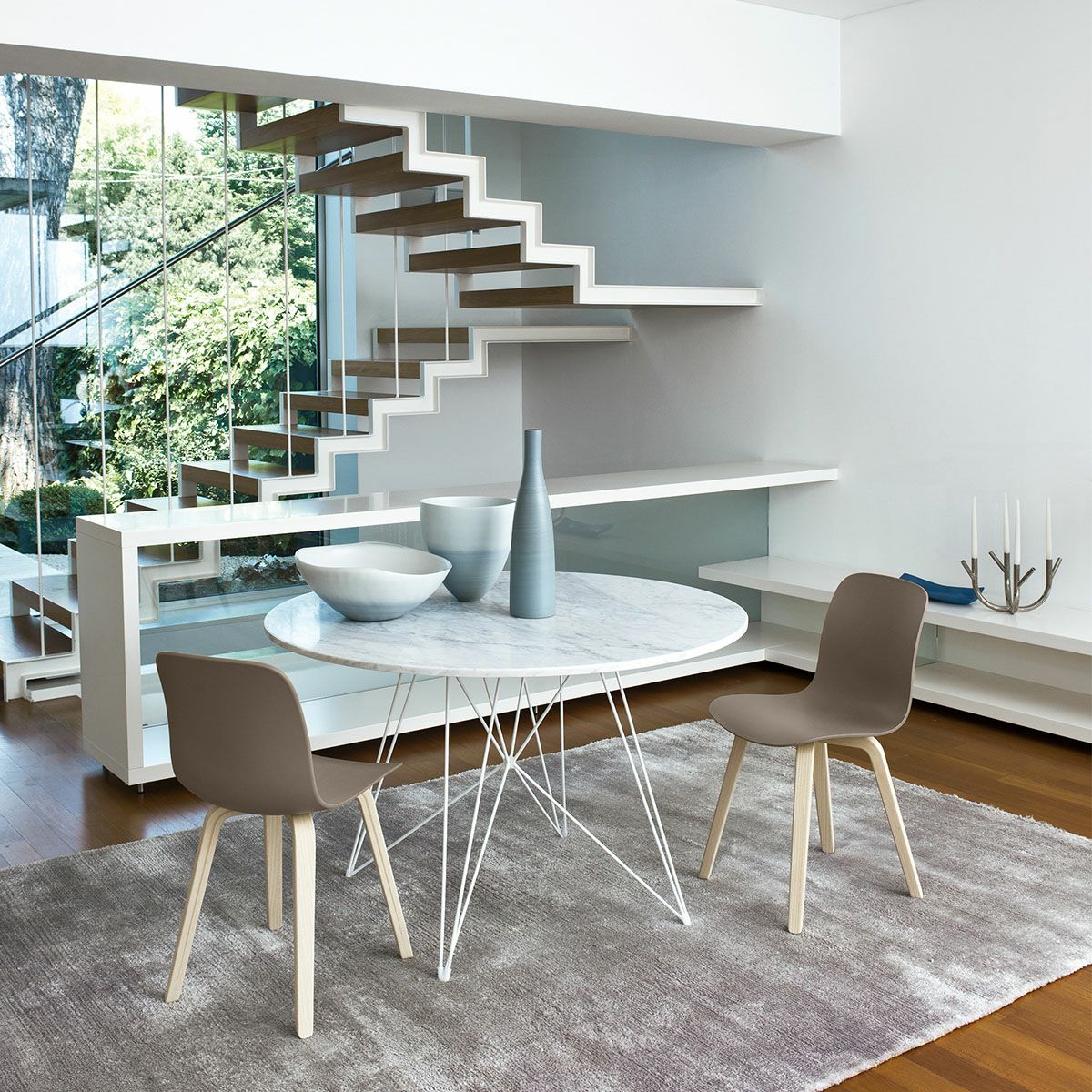 MAGIS マジス Tavolo XZ3 タヴォロ ダイニングテーブル 直径：120cm 天板：4種類 フレームカラー：3色 デザイン：Studio Techno Magis