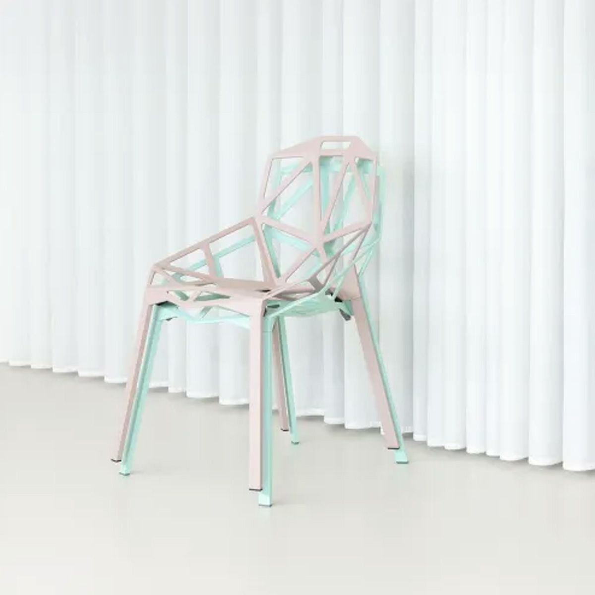 MAGIS マジス CHAIR_ONE チェアワン SD460・SD461 スタッキングチェア （屋外使用可能） カラー：4色 デザイン：コンスタンチン・グルチッチ