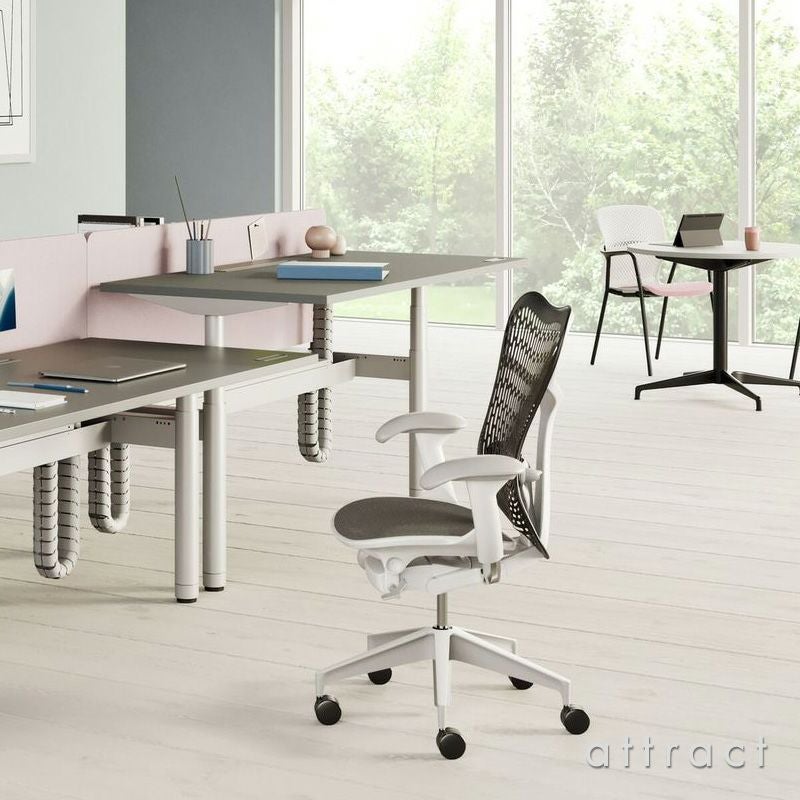 Herman Miller ハーマンミラー Mirra 2 Chair ミラ 2 チェア グラファイト バタフライ サスペンション＆ラティテュードファブリック（ブラック） アジャスタブルアーム （カーペット用キャスター） デザイン：Studio 7.5