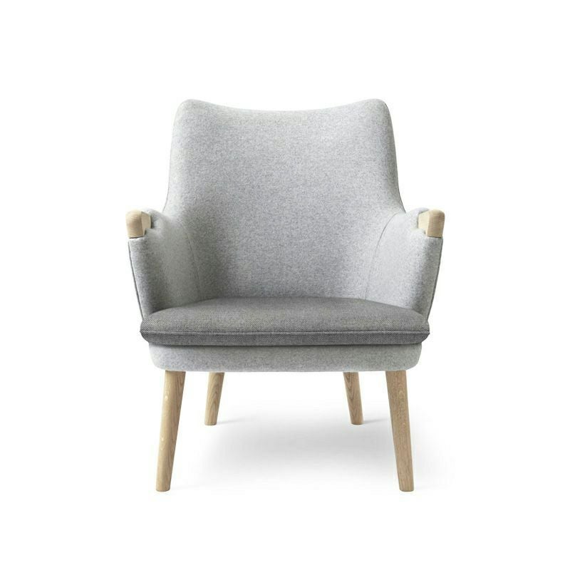 Carl Hansen & Son カール・ハンセン＆サン CH71 ミニベア ラウンジチェア オーク（ホワイトオイルフィニッシュ）　ファブリック：DivinaMelange 120 クッション：Hallingdal 130 デザイン：ハンス・J・ウェグナー