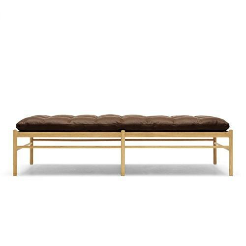 Carl Hansen & Son カール・ハンセン＆サン OW150 コロニアル デイベッド　オーク（オイルフィニッシュ） 張座：レザー Thor デザイン：オーレ・ヴァンシャー ※ネックピロー別売