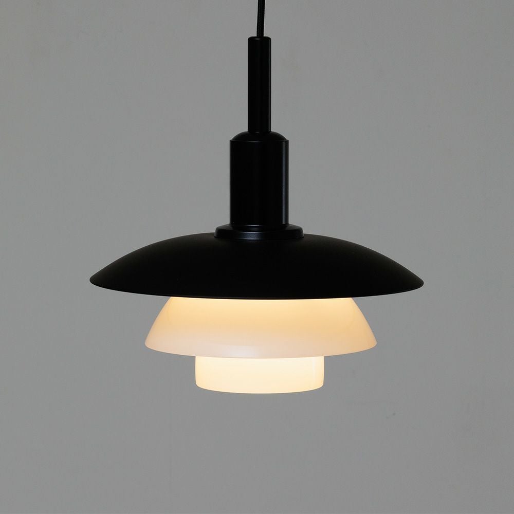 Louis Poulsen ルイスポールセン PH 3/3 Pendant ペンダントライト Φ285mm カラー：ブラックメタル × 乳白ガラス デザイン：ポール・ヘニングセン