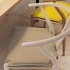アトラクト オリジナル CH24 Yチェア用シートクッション 単色 リバーシブル カラー：4色（Kvadrat クヴァドラ Hallingdal 65 ハリンダル） CH24C