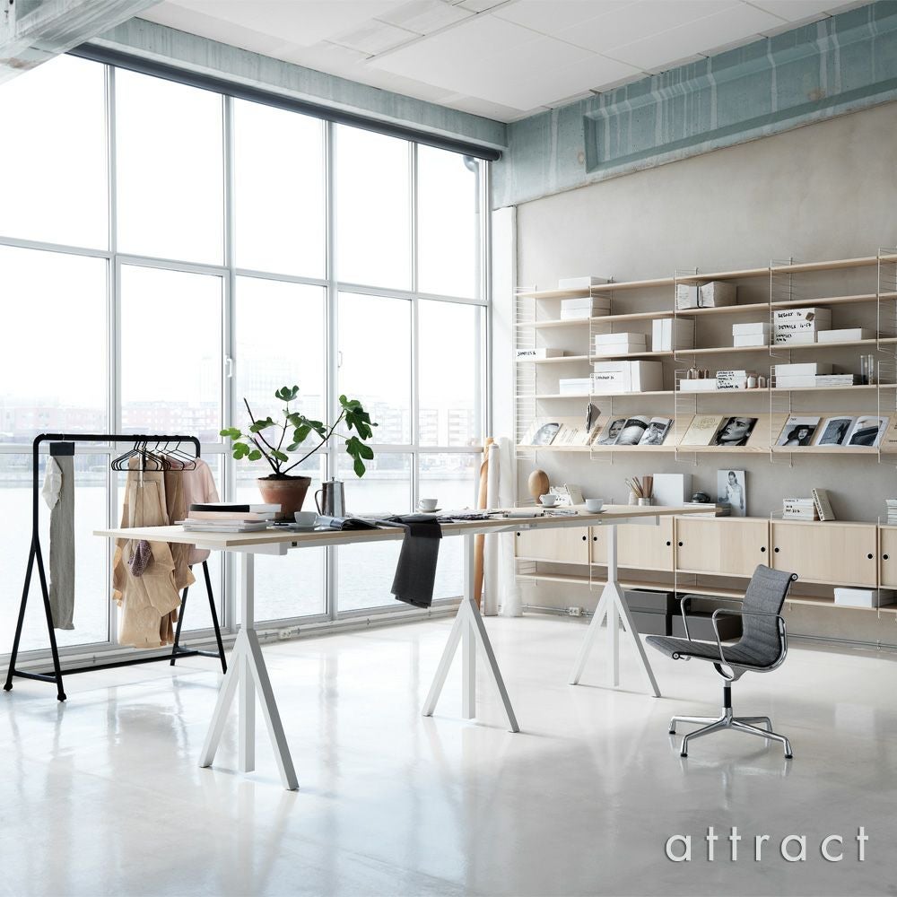 String Furniture ストリングファニチャー Works ワークス 電動 昇降式ワークデスク サイズ：1600×780mm カラー：5色 デザイン：ビヨーン・ダールストローム＆アンナ・フォン・フェーヴェン