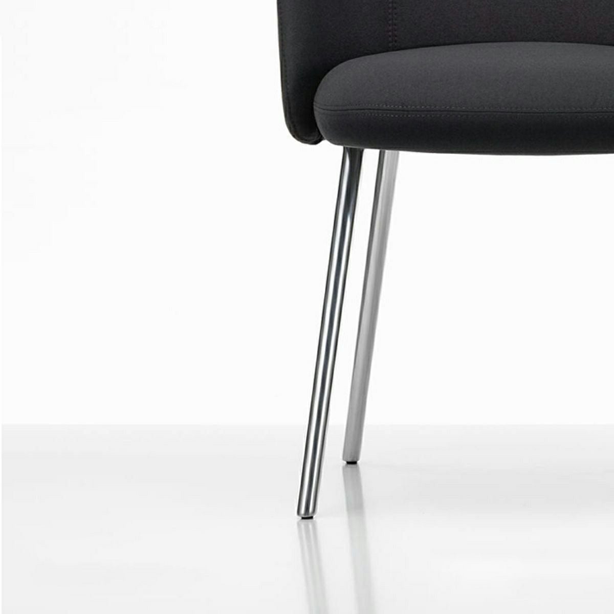 Vitra ヴィトラ Mikado ミカド アームチェア アルミダイキャストベース （カラー：4色） ウッドベース（カラー：2色） ファブリック：F120（Credo クレド） デザイン：バーバー・オズガビー