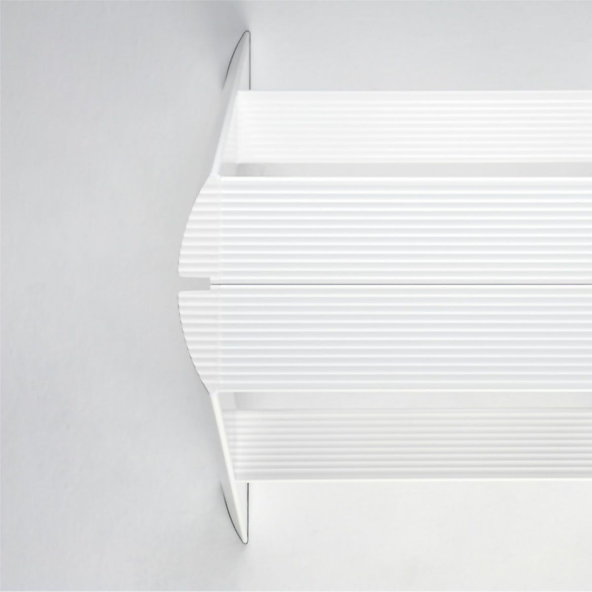 METAPHYS メタフィス lucano ルカーノ 94010 2-Step Step Stool 2段 脚立 カラー：ブラック ホワイト デザイン：ムラタ チアキ （ワンタッチバー機能付）