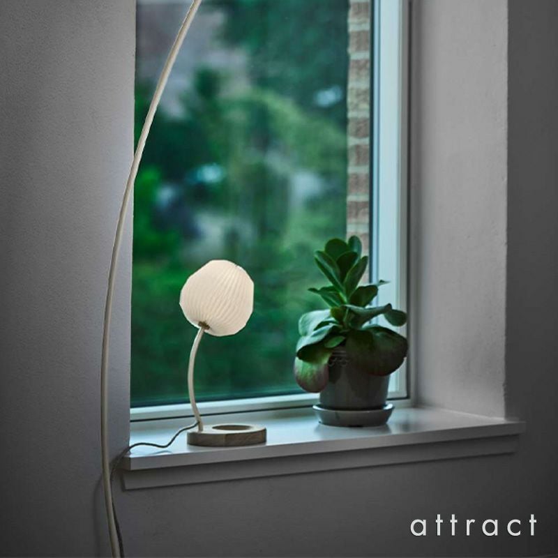 LE KLINT レ・クリント BOUQUET ブーケ テーブルランプ 330 KT330TSCW カラー：ホワイト デザイン：センヤ・スヴァー・ダムケア