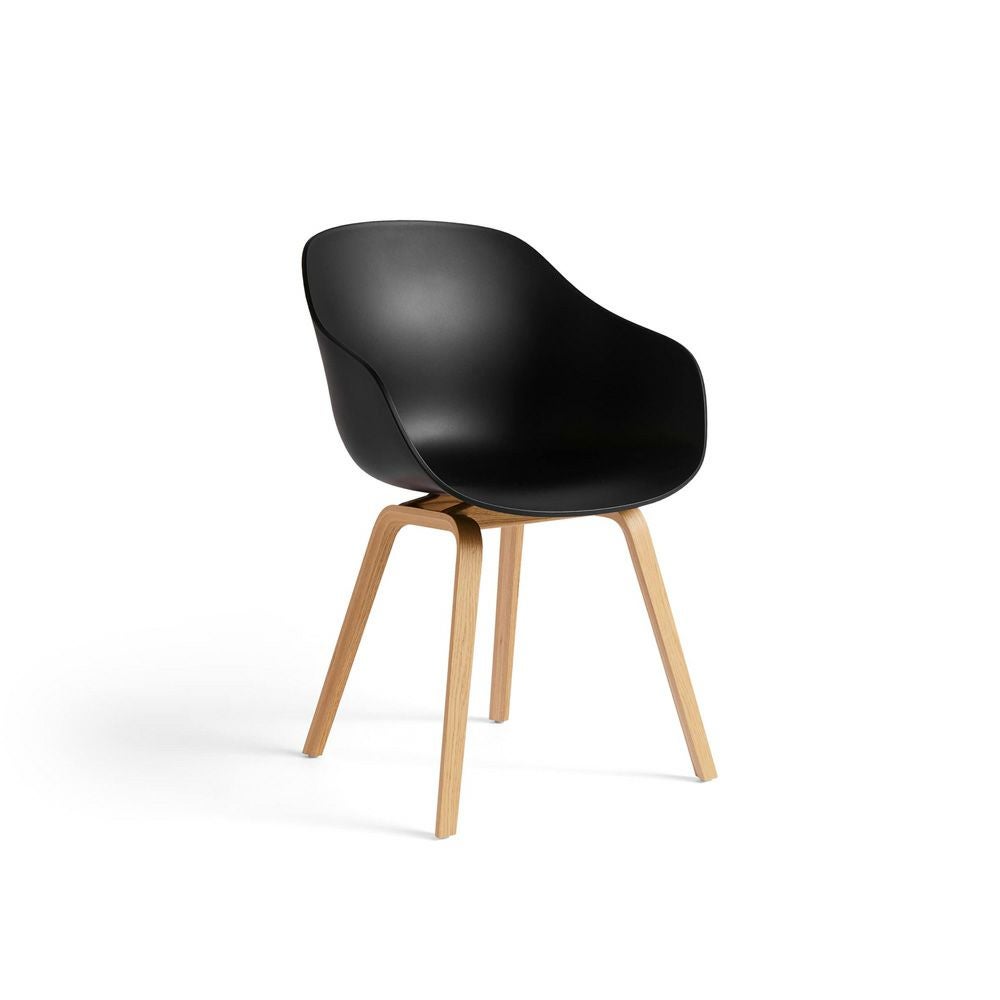 HAY ヘイ About A Chair アバウト ア チェア AAC 222 ver 2.0 アームチェア カラー：16色 ベース：オーク（ウォーターラッカー 水性塗装） デザイン：ヒー・ウェリング