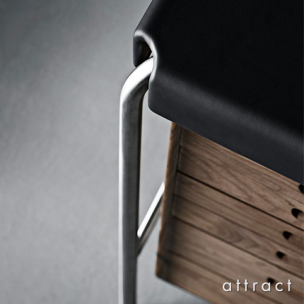 Carl Hansen & Son カール・ハンセン＆サン AJ52 デスク Society Table ソサエティテーブル サイズ：W140cm 天板レザー：2色 ウォルナット (オイルフィニッシュ) デザイン：アルネ・ヤコブセン