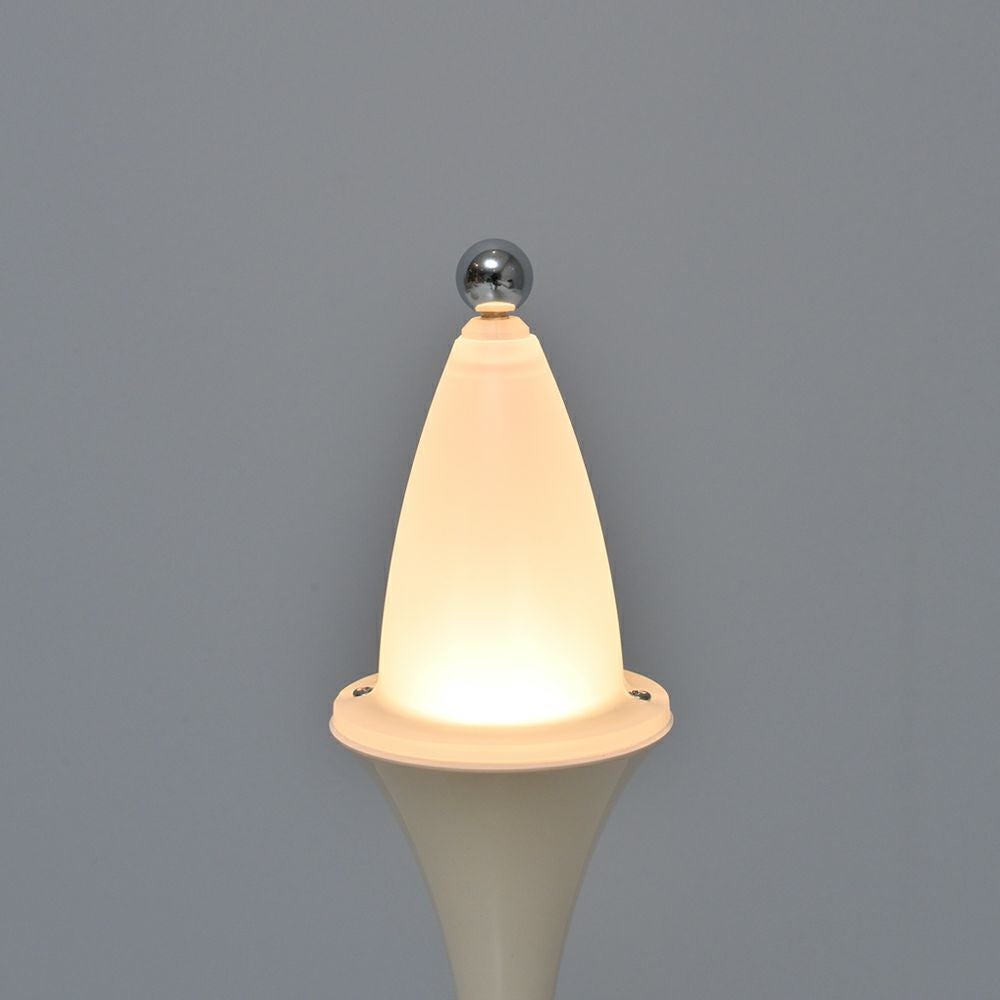 Louis Poulsen ルイスポールセン Panthella 160 Portable パンテラ 160 ポータブル （V3） テーブルランプ カラー：オパール・ブルー・グレー クローム デザイン：ヴェルナー・パントン