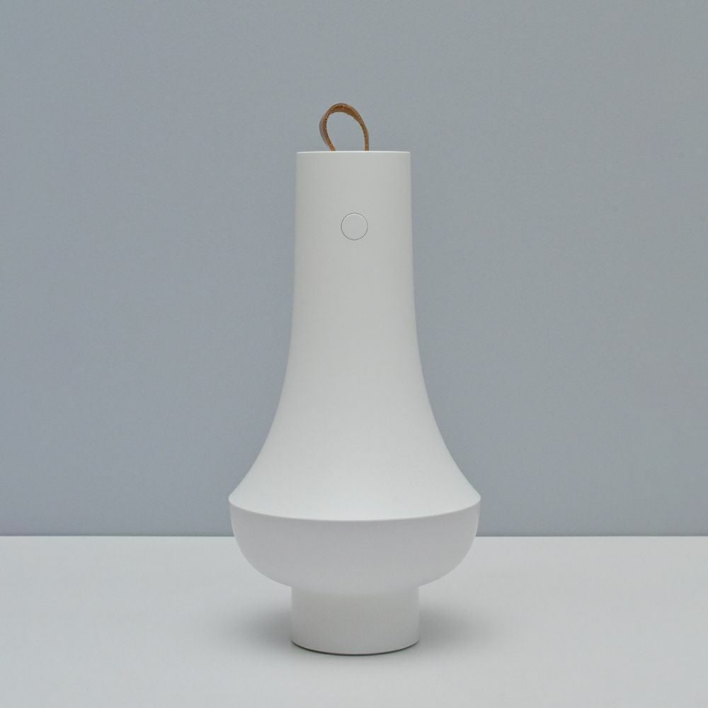 Louis Poulsen ルイスポールセン Tomoshi Portable トモシ ポータブル テーブルランプ カラー：ホワイト デザイン： nendo（佐藤 オオキ）