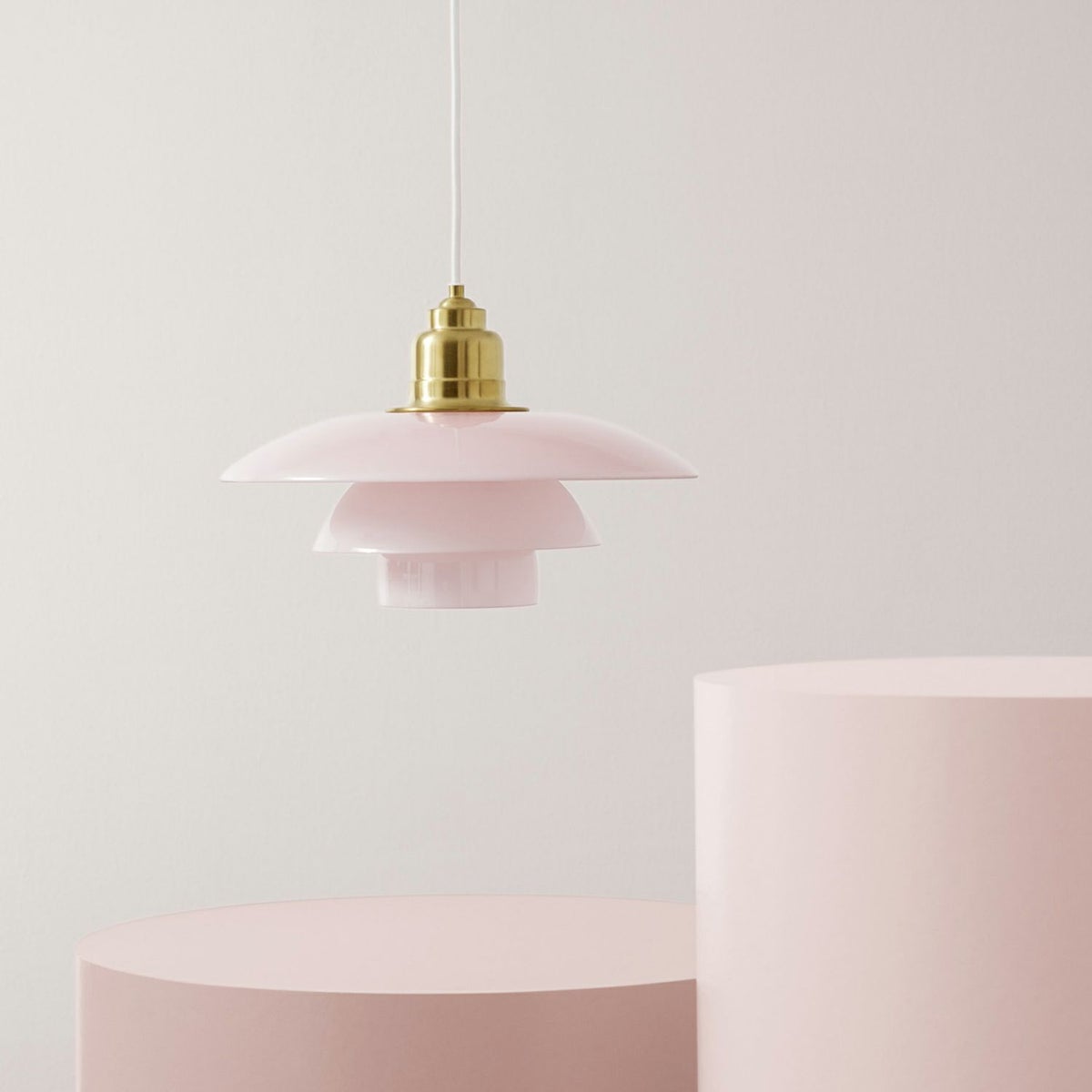 Louis Poulsen ルイスポールセン PH 3 1/2-3 Glass Pendant グラスペンダント Φ330mm カラー：ペール・ローズ （真鍮 無塗装・ブラス） デザイン：ポール・ヘニングセン