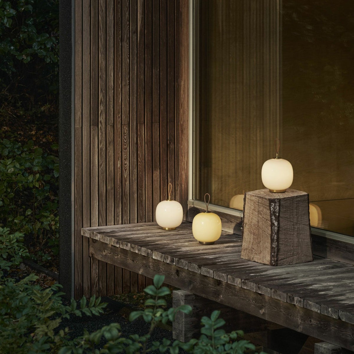 Louis Poulsen ルイスポールセン VL 45 Radiohouse Portable Lamp ラジオハウス ポータブルランプ 充電式 Φ175mm カラー：ホワイト デザイン：ヴィルヘルム・ラウリッツェン