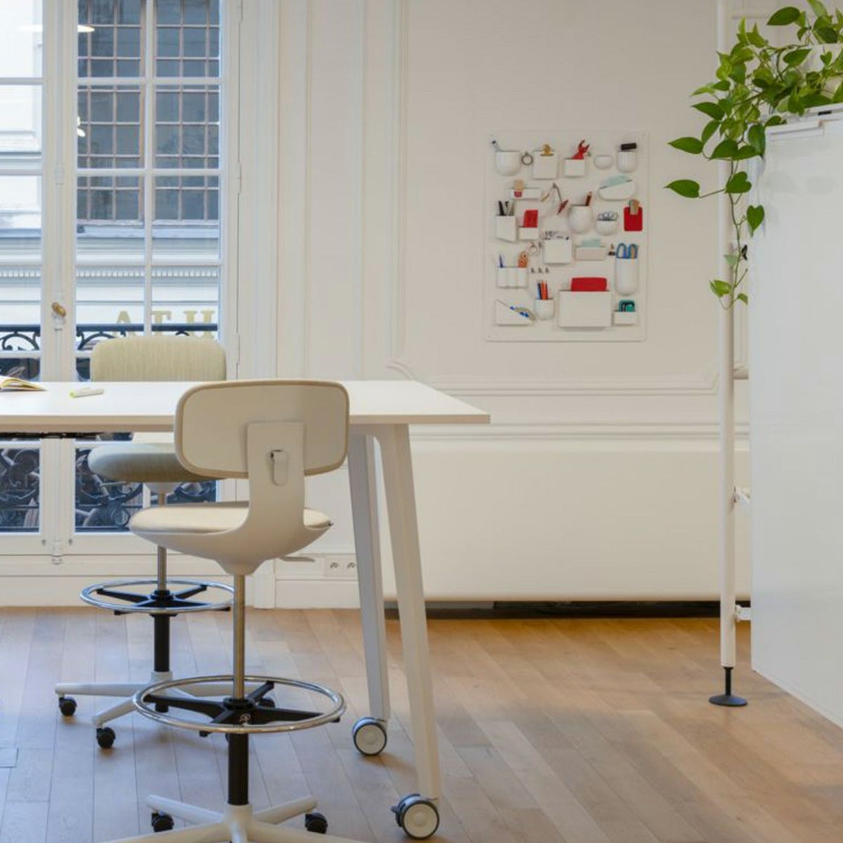 Vitra ヴィトラ Uten. Silo RE II ウーテン シロ リ 2 カラー：4色 再生ABSプラスチック デザイン：ドロシー・ベッカー