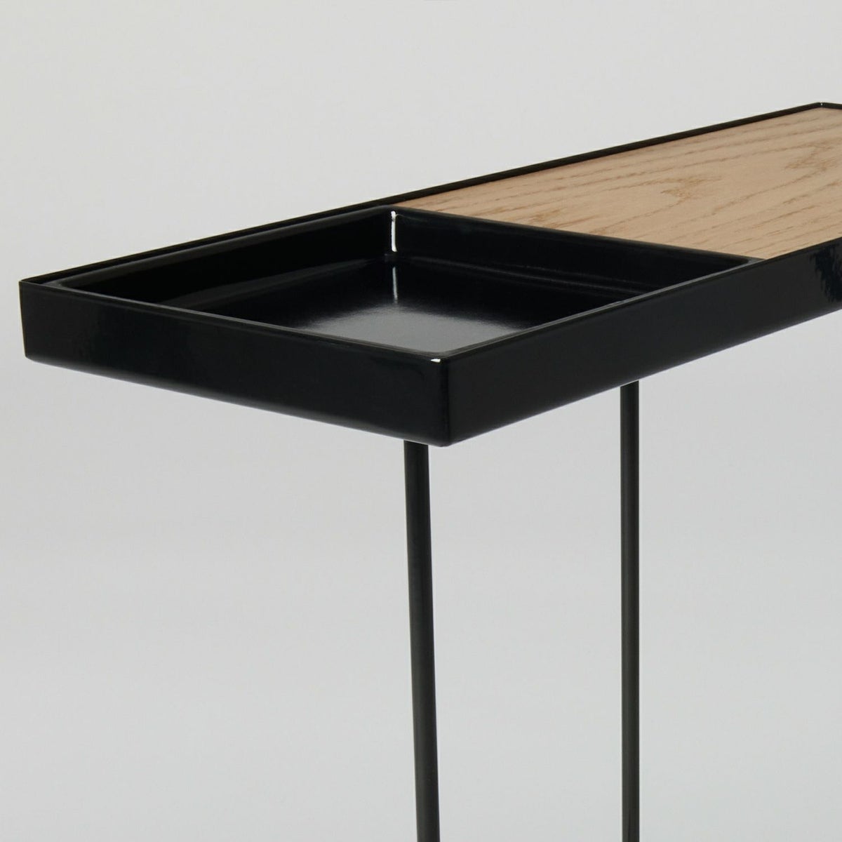 DUENDE デュエンデ COMPANION コンパニオン サイドテーブル DU0031 DU0032 カラー：2色 デザイン：Peter Mac Cann