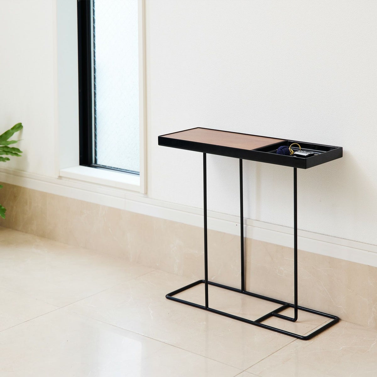 DUENDE デュエンデ COMPANION コンパニオン サイドテーブル DU0031 DU0032 カラー：2色 デザイン：Peter Mac Cann