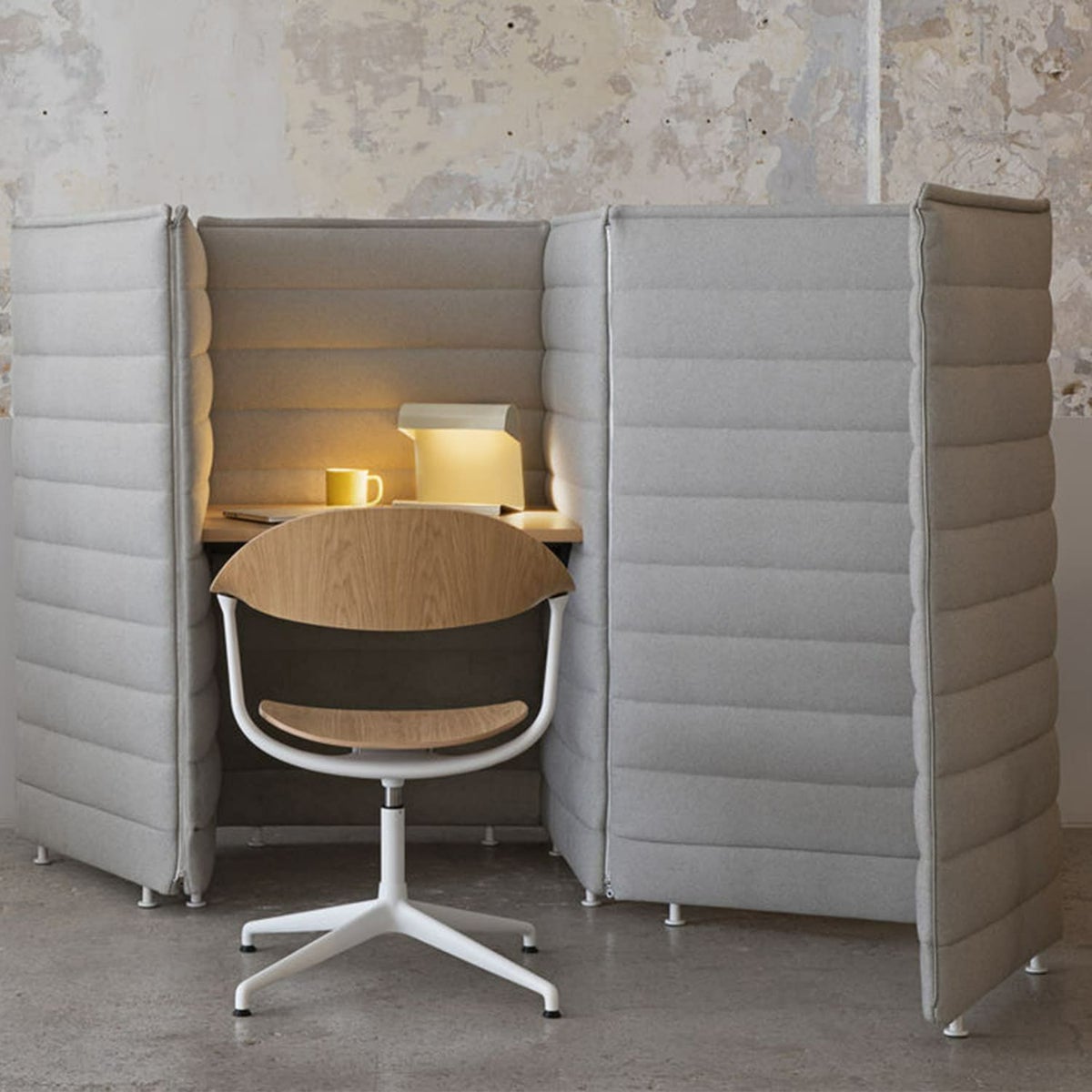 Vitra ヴィトラ Mynt ミント 4スターベース シート＆バックレスト：プライウッド ベースカラー：4色 デザイン：エルワン・ブルレック