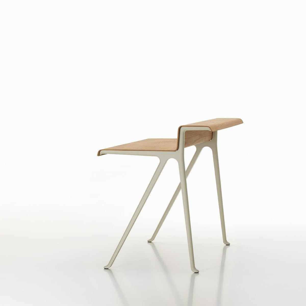 Vitra ヴィトラ Courier クーリエ サイズ：120×72.5cm 天板：2種類 ベース：3色 デザイン：ロナン・ブルレック