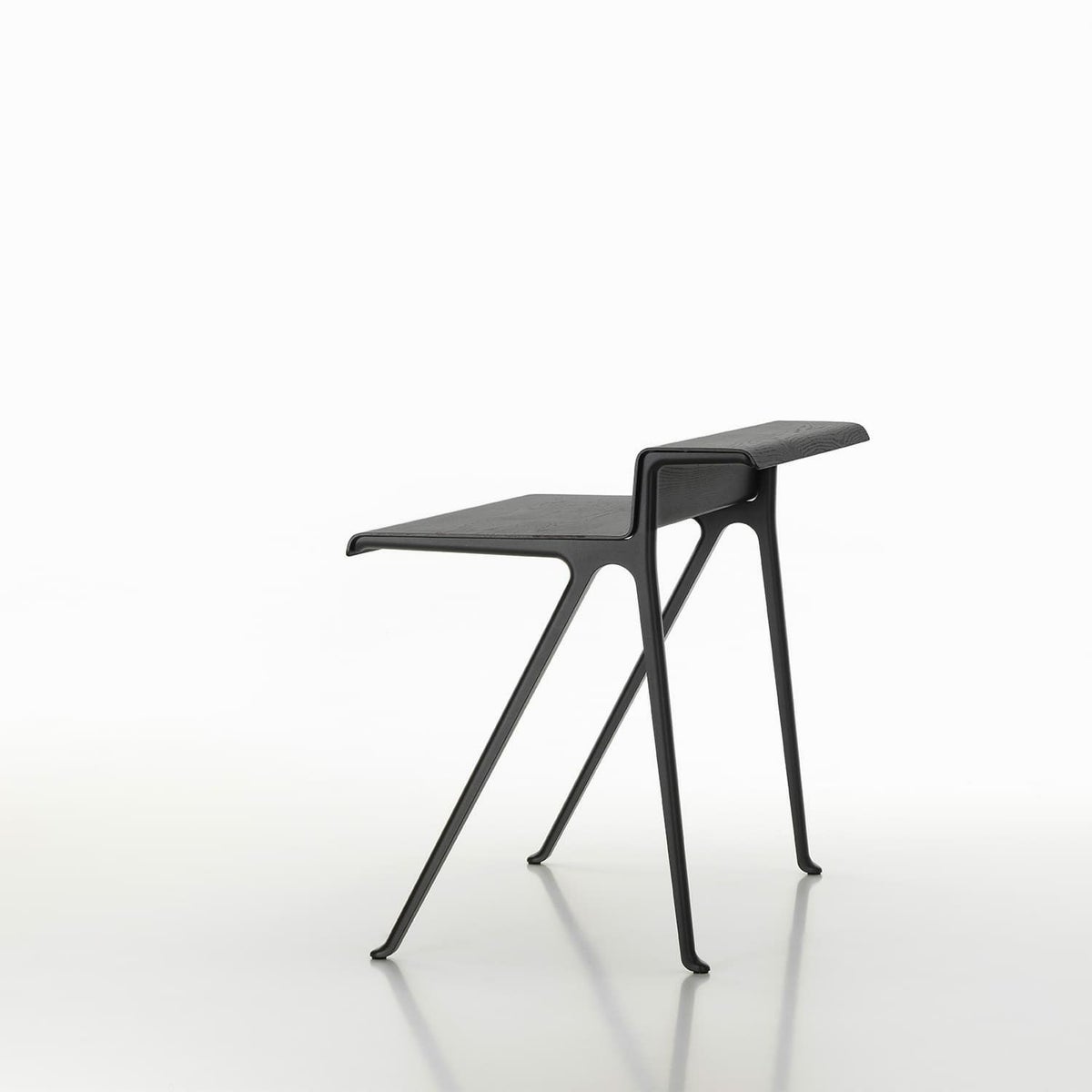 Vitra ヴィトラ Courier クーリエ サイズ：120×72.5cm 天板：2種類 ベース：3色 デザイン：ロナン・ブルレック