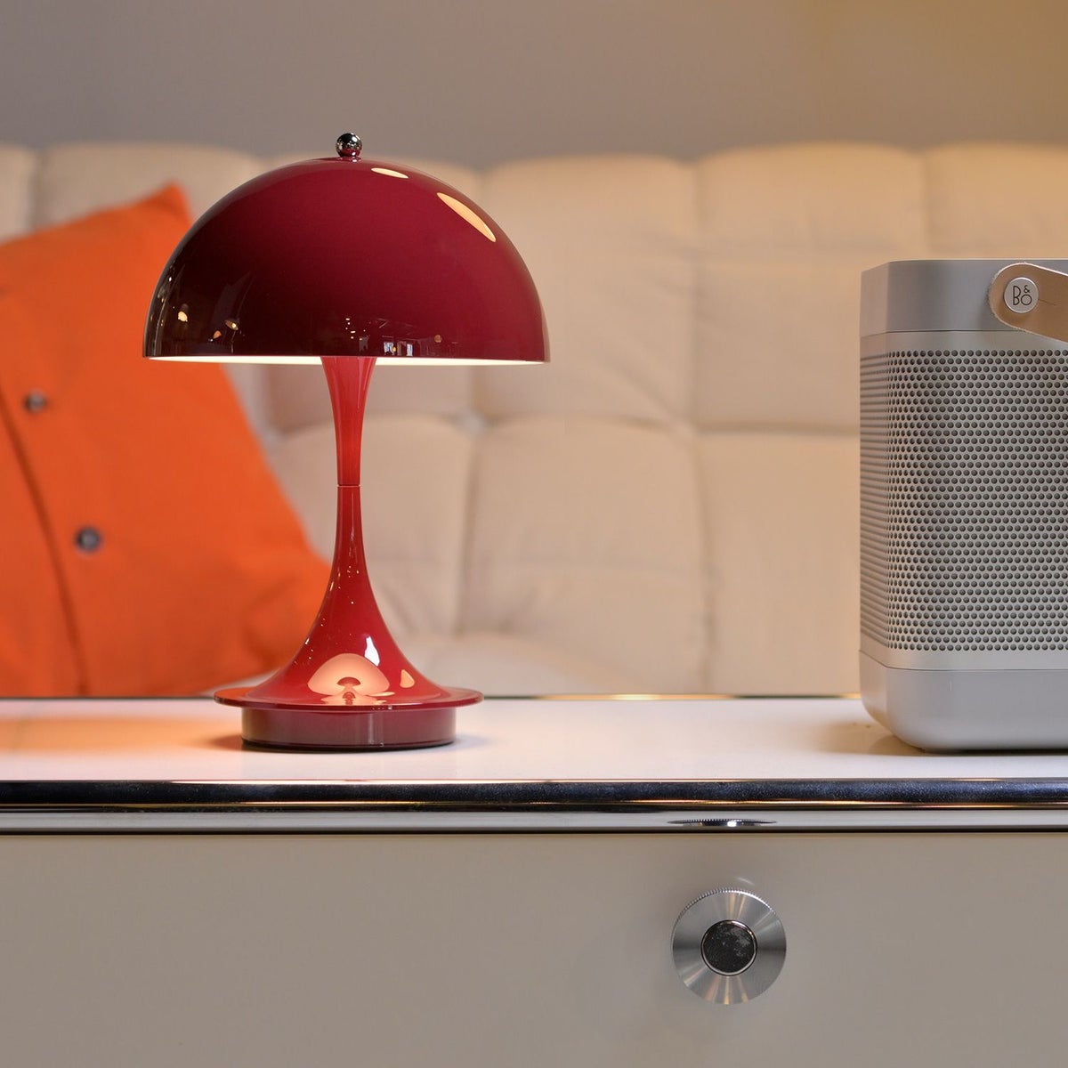 Louis Poulsen ルイスポールセン Panthella 160 Portable パンテラ 160 ポータブル （V3） テーブルランプ カラー：オペーク・モスグリーン デザイン：ヴェルナー・パントン