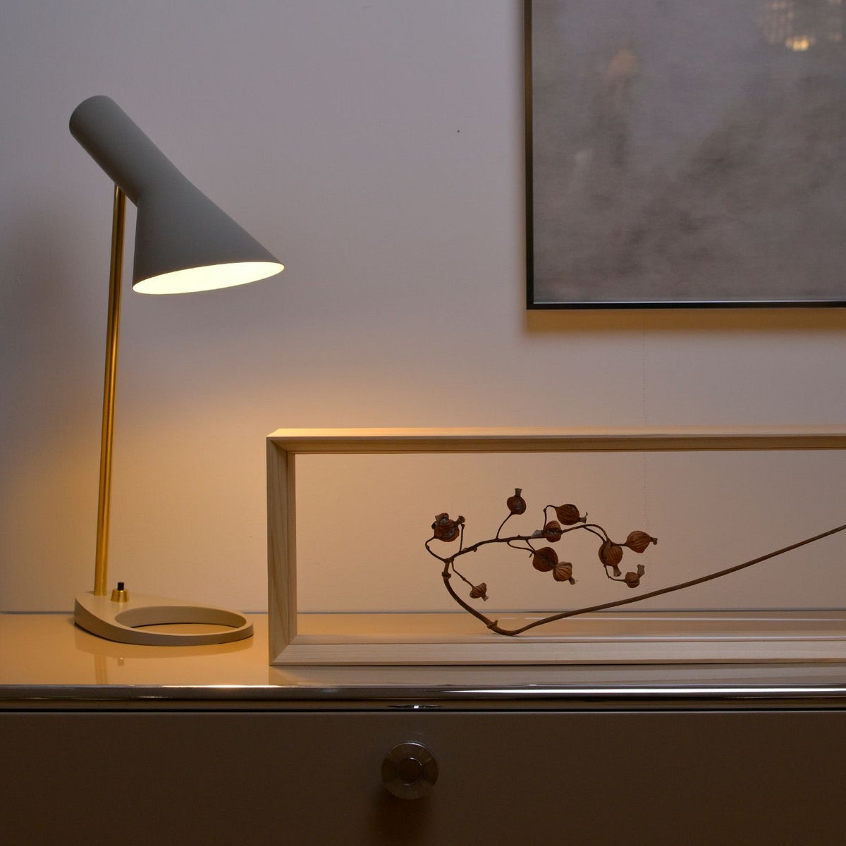 Louis Poulsen ルイスポールセン AJ Mini Table AJ ミニ テーブル テーブルランプ カラー：ブラック 真鍮ポリッシュ （無塗装） デザイン：アルネ・ヤコブセン