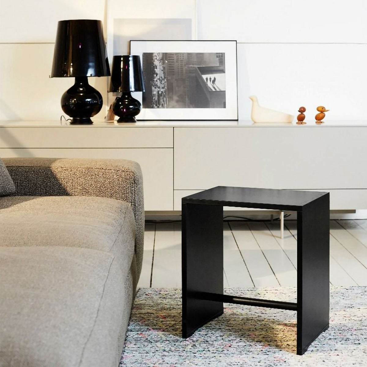 wb form ヴェービーフォーム Ulm Stool ウルム スツール サイドテーブル チェア スプルース カラー：ブラック デザイン：マックス・ビル