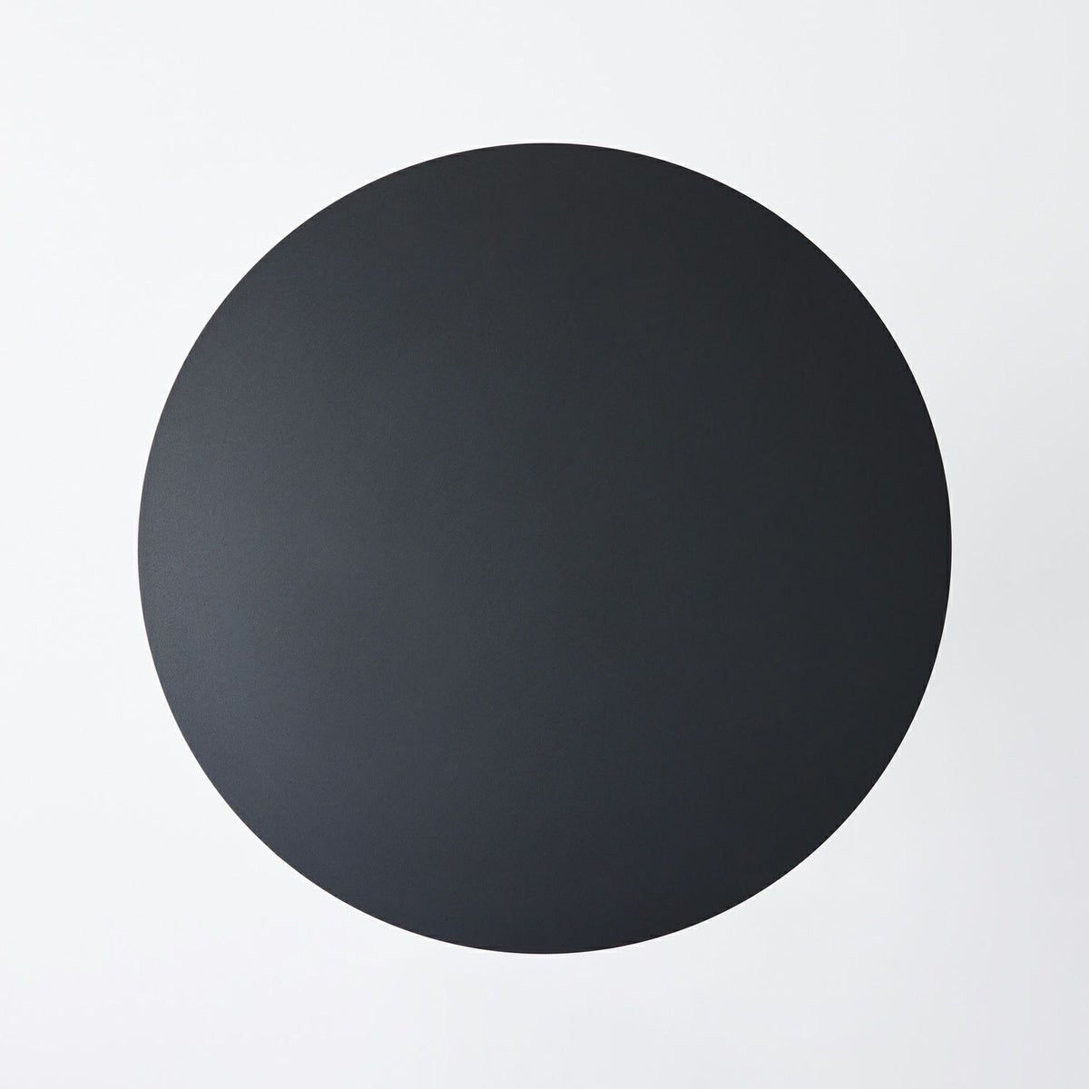 DUENDE デュエンデ SOLID STEEL HIGH DINER TABLE ROUND ソリッドスチールハイダイナーテーブル ラウンド DU0332 カラー：ダークグレー デザイン：PERMANENT31