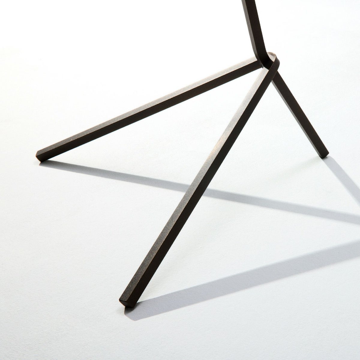 DUENDE デュエンデ UNO HANGER ウノ ハンガー DU0323 カラー：2色 デザイン：芦沢 啓治