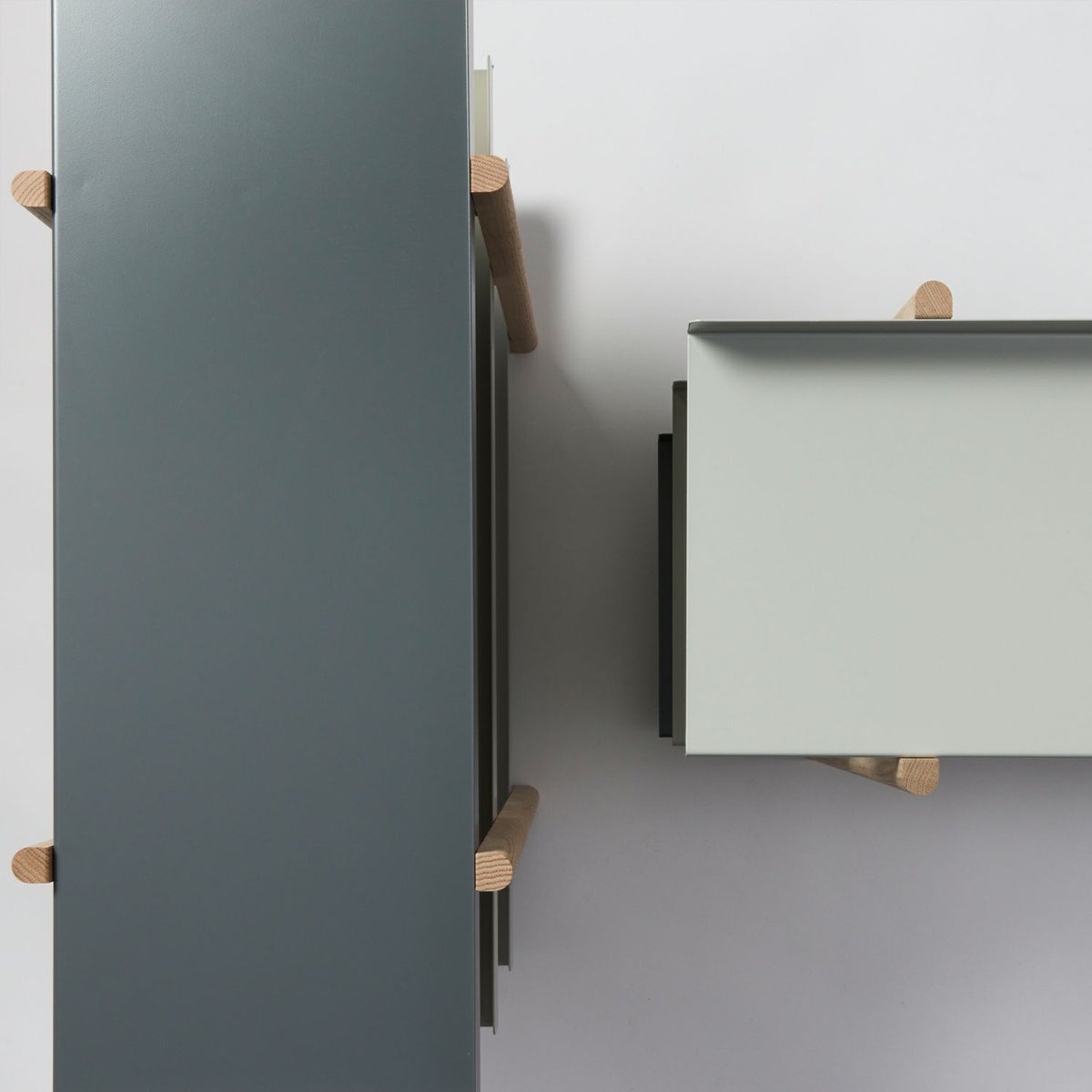 DUENDE デュエンデ MARGE SHELF 3 マージ シェルフ DU0324 カラー：1パターン デザイン：芦沢 啓治