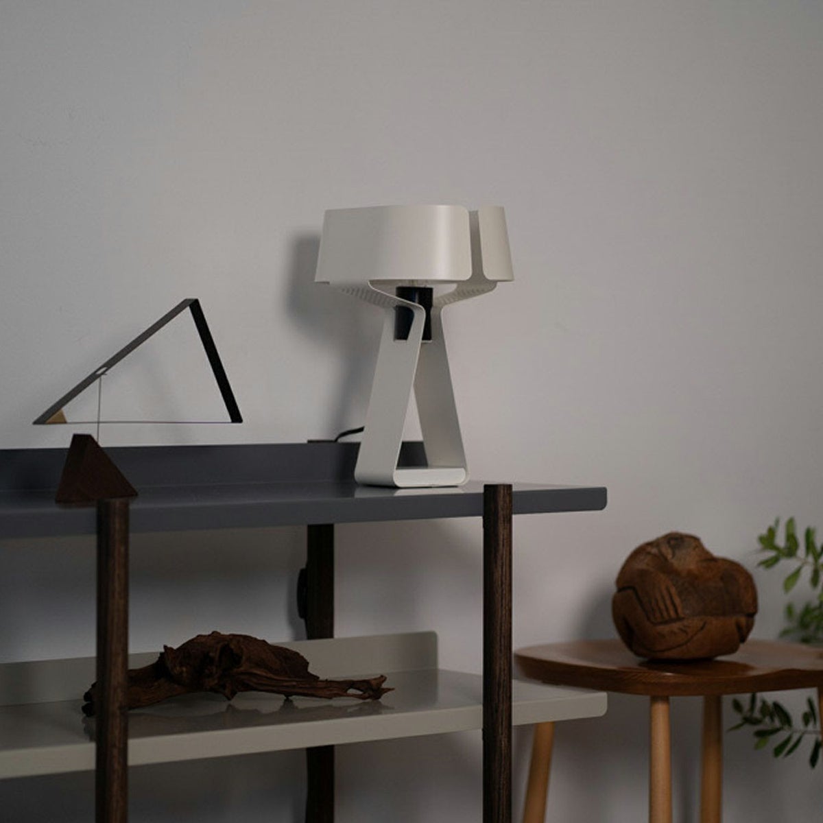 DUENDE デュエンデ MARGE SHELF 3 OIL FINISH マージ シェルフ オイルステインフィニッシュ DU0328 カラー：1パターン デザイン：芦沢 啓治