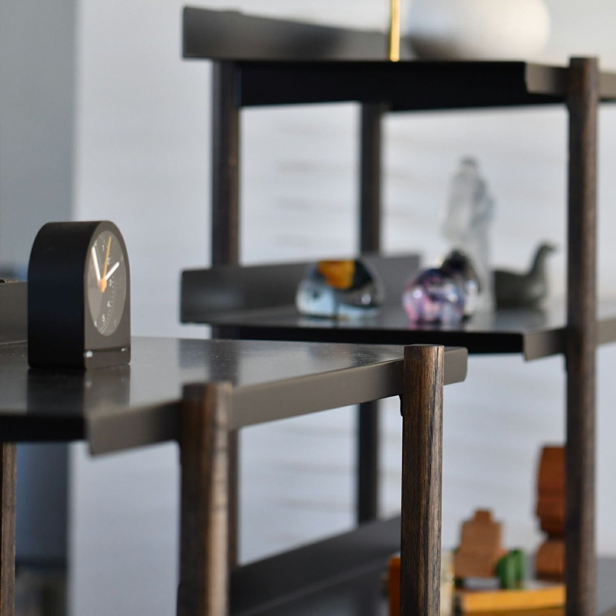 DUENDE デュエンデ MARGE SHELF 3 BK OIL STAIN FINISH マージ シェルフ ブラック オイルステインフィニッシュ DU0328BK カラー：ブラック デザイン：芦沢 啓治