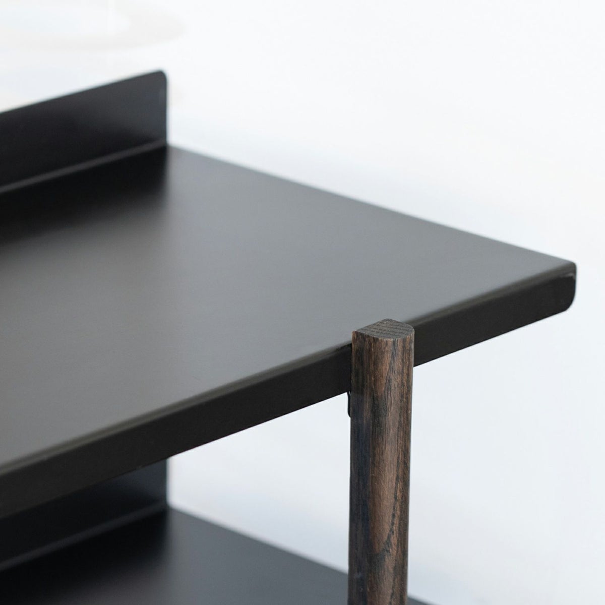 DUENDE デュエンデ MARGE SHELF 4 BK OIL STAIN FINISH マージ シェルフ ブラック オイルステインフィニッシュ DU0329BK カラー：ブラック デザイン：芦沢 啓治