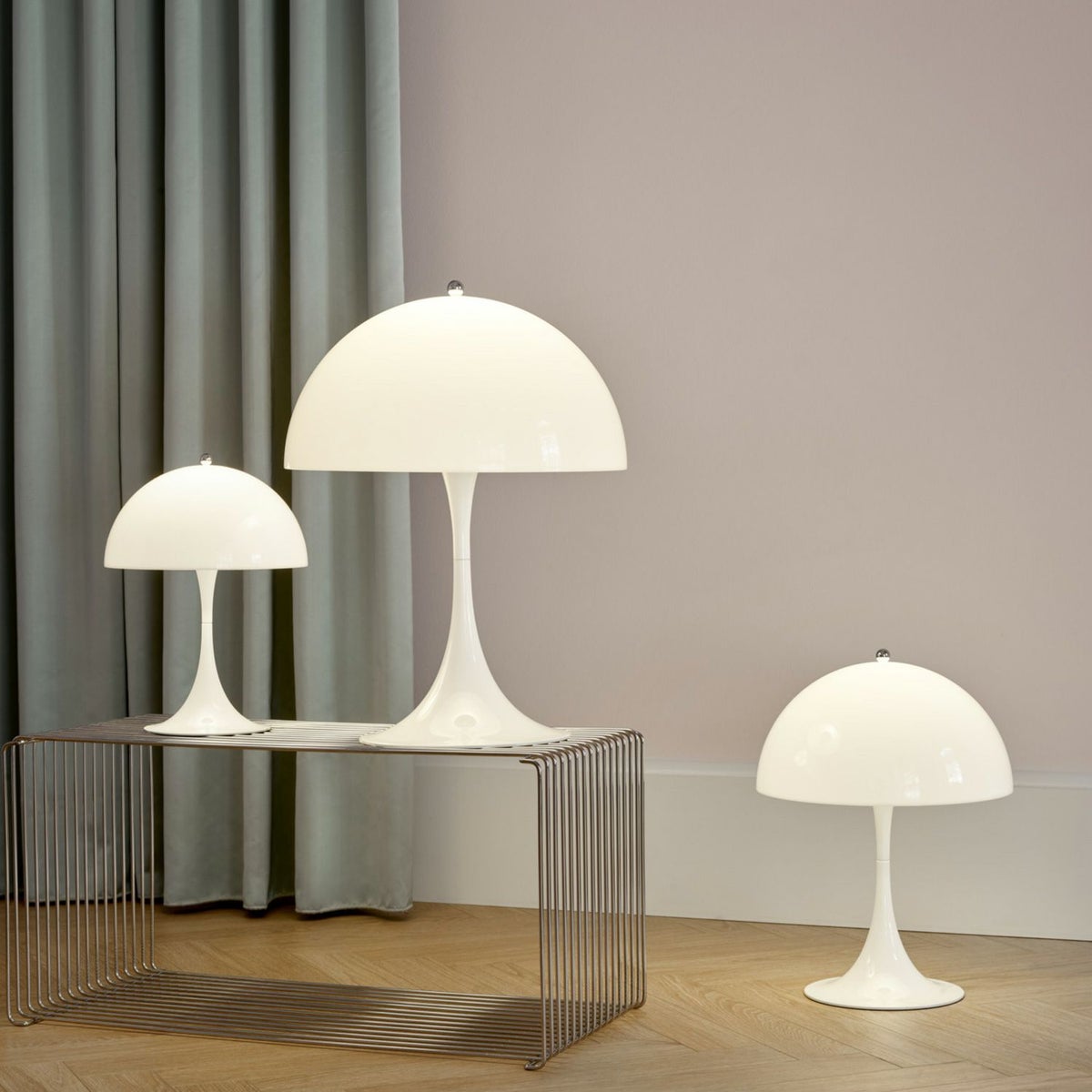 Louis Poulsen ルイスポールセン Panthella 250 Portable パンテラ 250 ポータブル テーブルランプ カラー：オペーク・バーガンディ デザイン：ヴェルナー・パントン