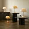 Louis Poulsen ルイスポールセン Panthella 250 Portable パンテラ 250 ポータブル テーブルランプ カラー：オペーク・インディゴブルー デザイン：ヴェルナー・パントン