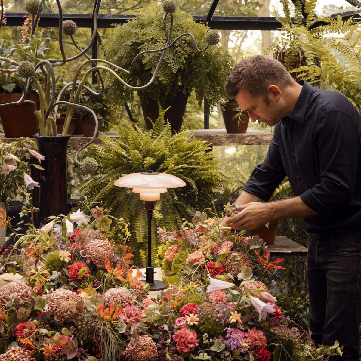 Louis Poulsen ルイスポールセン PH 3/2 Dusty Terracotta Table Lamp PH 3/2 ダスティー・テラコッタ テーブルランプ スタンドライト Φ285mm カラー：ダスティ・テラコッタ 真鍮エイジング加工 デザイン：ポール・ヘニングセン