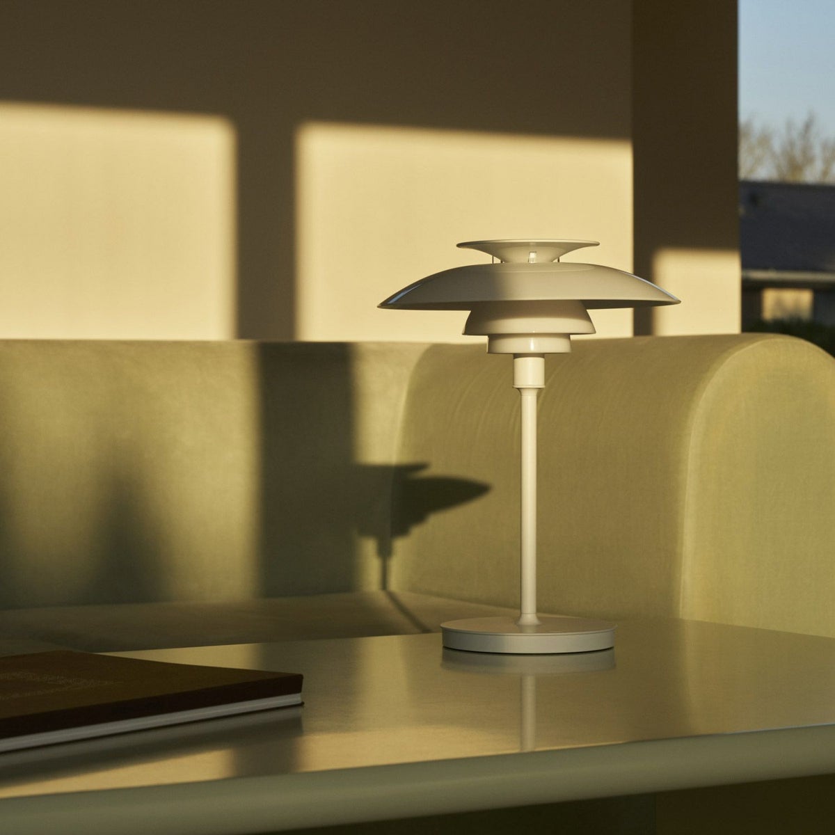 Louis Poulsen ルイスポールセン PH 80 Portable ポータブル LED テーブルランプ スタンドライト Φ230mm （ホワイト） ポール・ヘニングセン