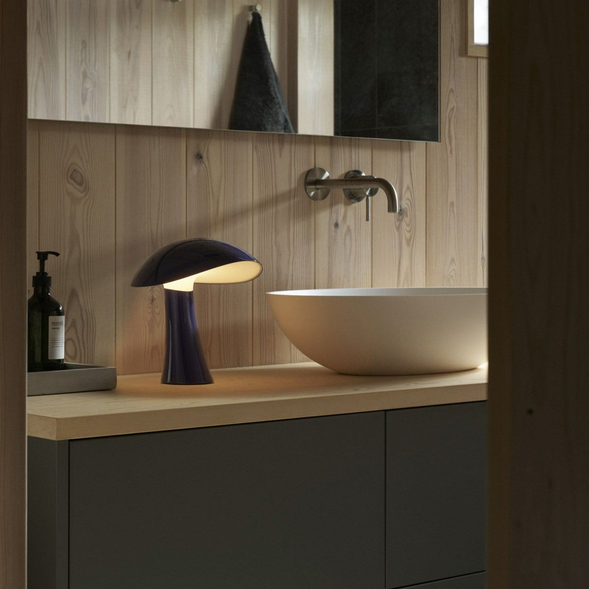 Louis Poulsen ルイスポールセン Rumee 220 Portable Lamp ルーミー 220 ポータブル LED テーブルランプ スタンドライト カラー：3色 ガブリエル・タン