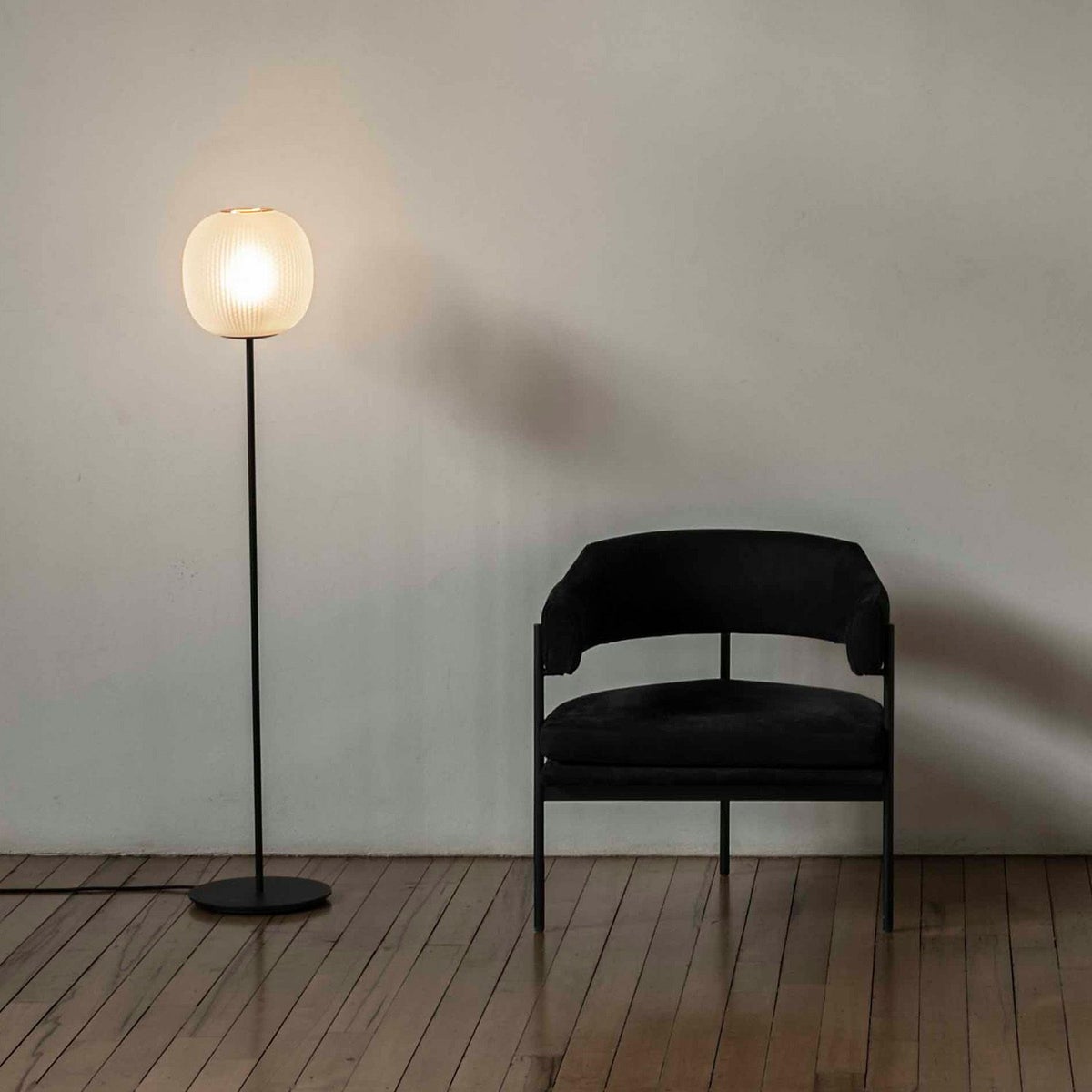 Resident レジデント BLOOM FLOOR LIGHT ブルーム フロアライト フロアランプ Φ240mm