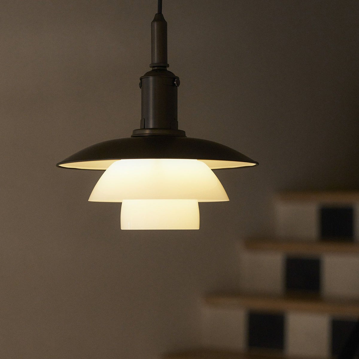 Louis Poulsen ルイスポールセン PH 3/3 Aged Brass Opal Pendant PH 3/3 エイジド・ブラス オパール ペンダント Φ285mm （エイジド・ブラス × 乳白ガラス） ポール・ヘニングセン