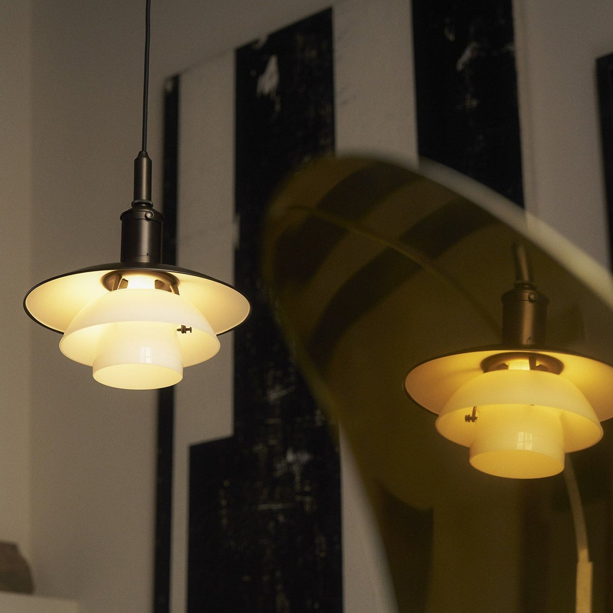 Louis Poulsen ルイスポールセン PH 3/3 Aged Brass Opal Pendant PH 3/3 エイジド・ブラス オパール ペンダント Φ285mm （エイジド・ブラス × 乳白ガラス） ポール・ヘニングセン