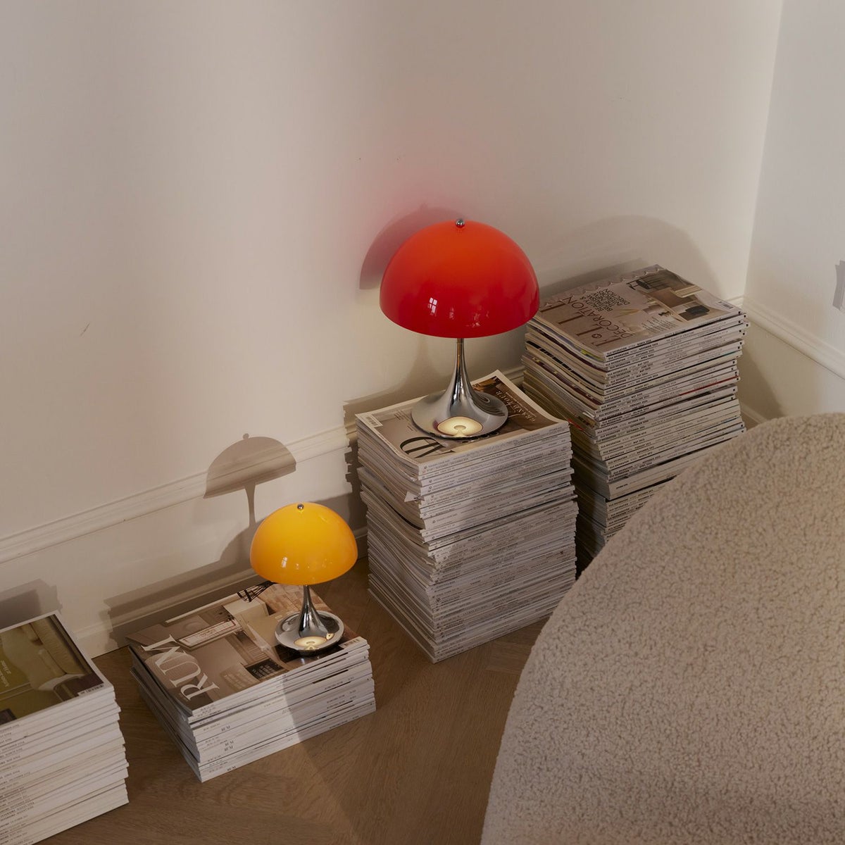 Louis Poulsen ルイスポールセン Panthella 160 Portable パンテラ 160 ポータブル （V3） テーブルランプ カラー：オパール・オレンジ クローム デザイン：ヴェルナー・パントン