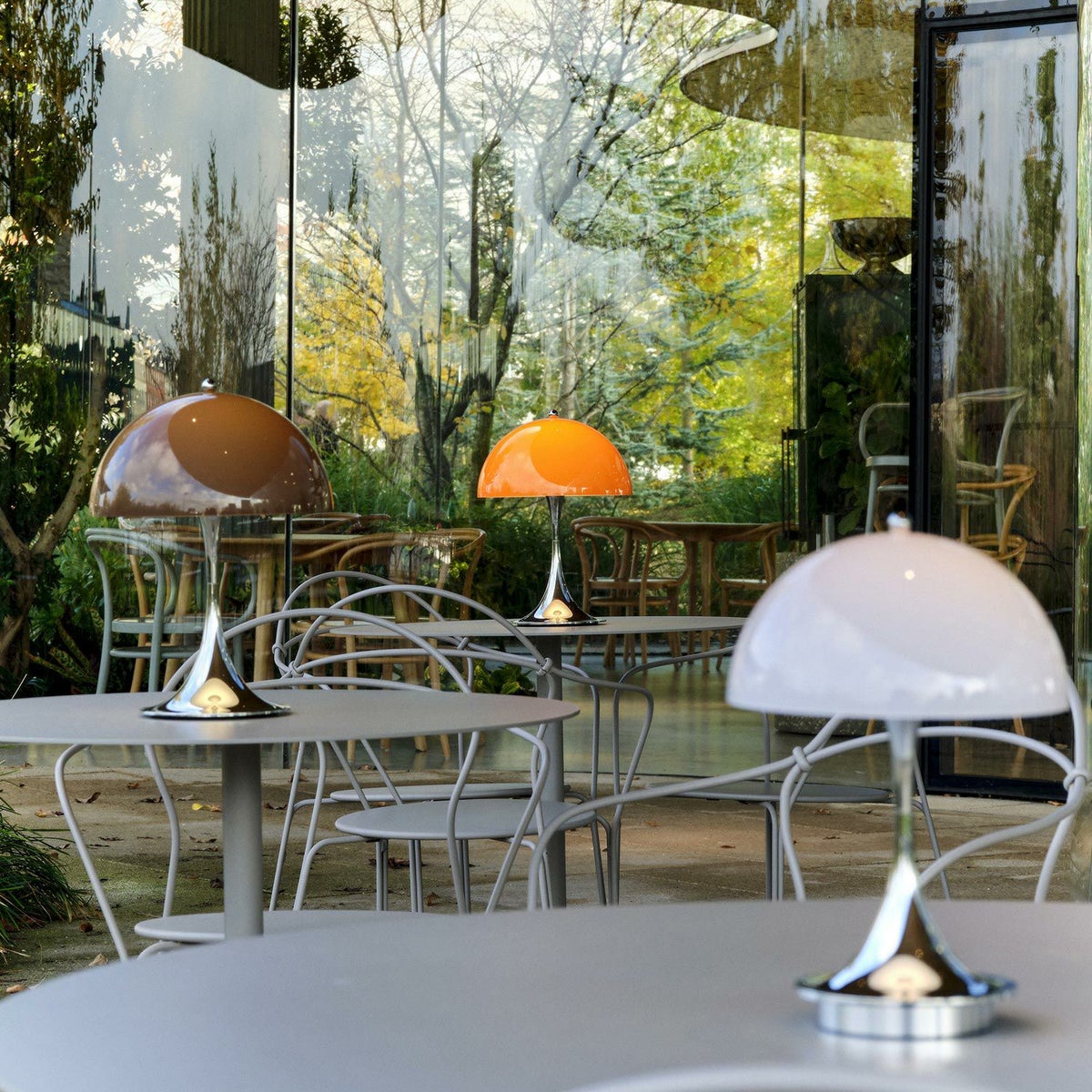 Louis Poulsen ルイスポールセン Panthella 250 Portable パンテラ 250 ポータブル テーブルランプ カラー：オパール・オレンジ クローム デザイン：ヴェルナー・パントン