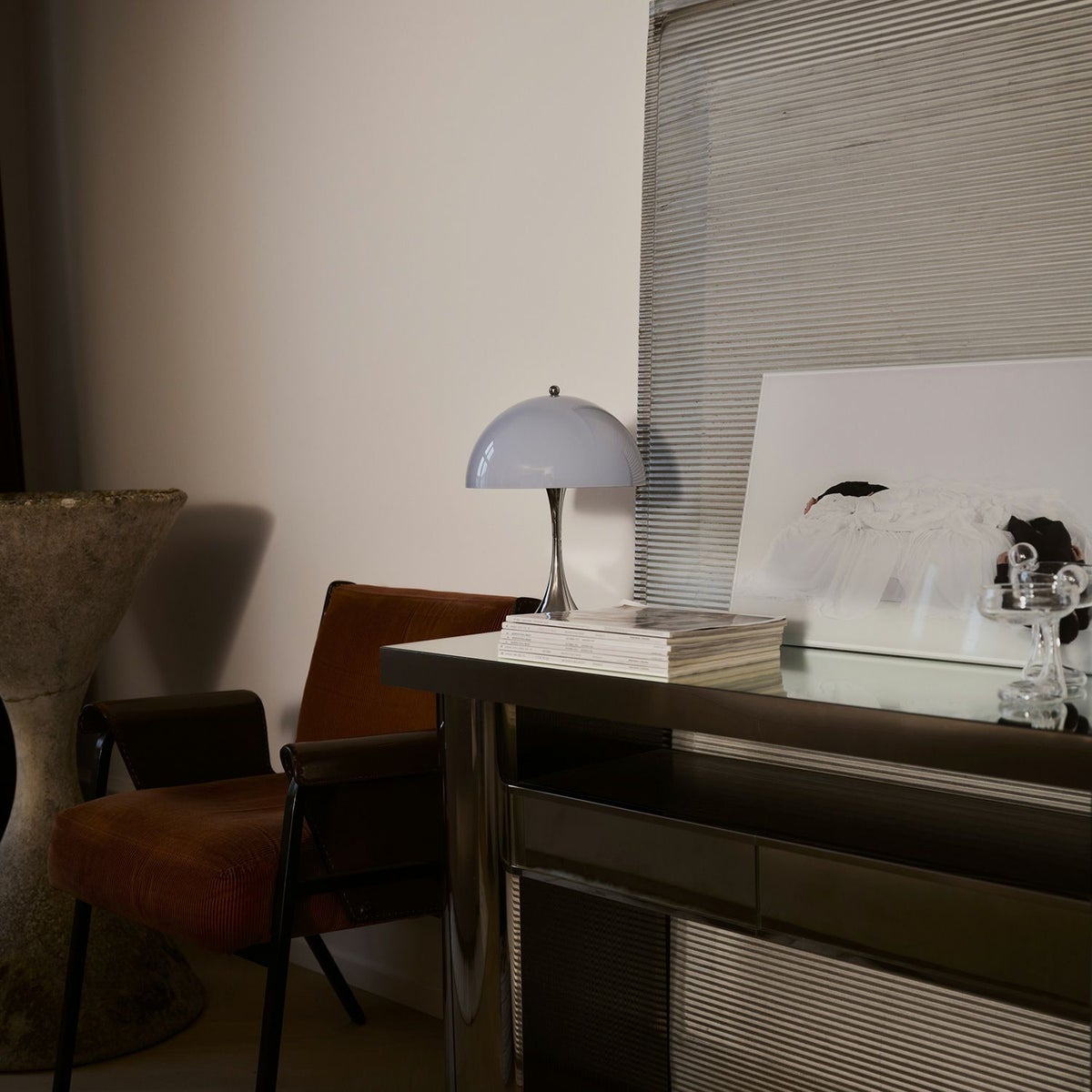 Louis Poulsen ルイスポールセン Panthella 250 Portable パンテラ 250 ポータブル テーブルランプ カラー：オパール・オレンジ クローム デザイン：ヴェルナー・パントン