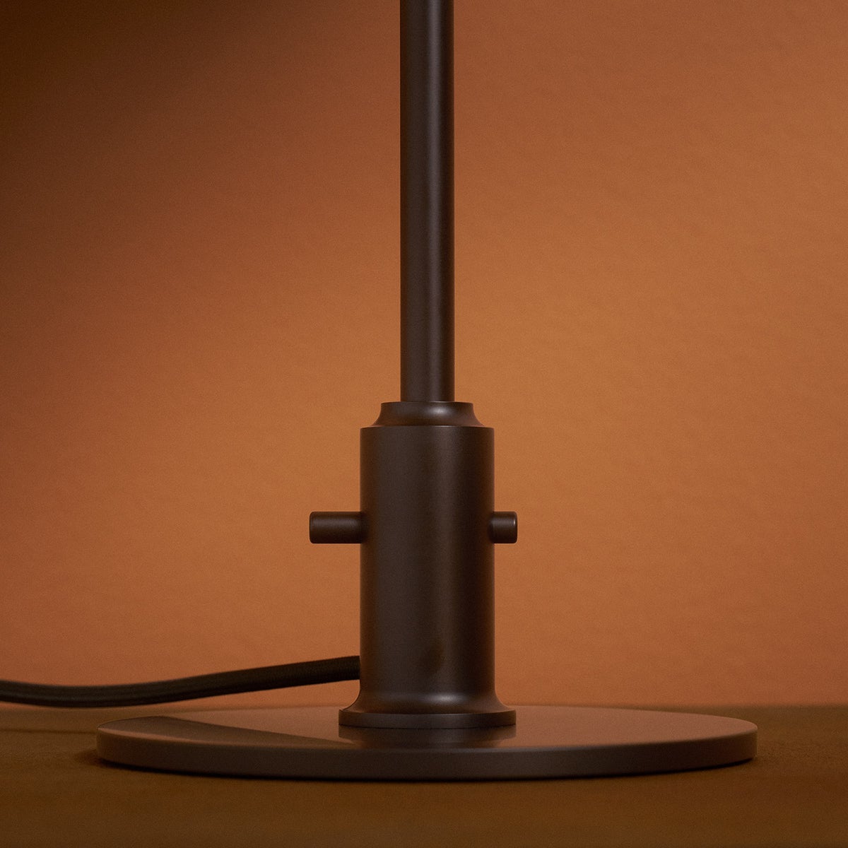 ouis Poulsen ルイスポールセン PH 3/2 Table Lamp Centenary Edition PH 3/2 テーブルランプ センテナリー・エディション スタンドライト Φ285mm アンバー 琥珀色ガラス 真鍮エイジング加工 デザイン：ポール・ヘニングセン