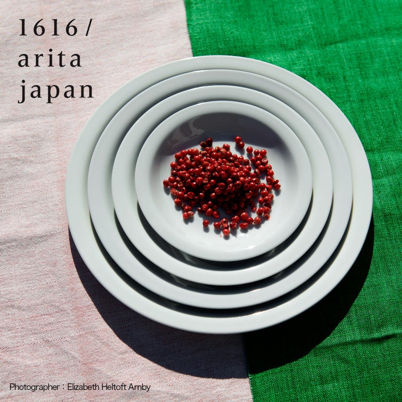 1616 / arita japan アリタ ジャパン CMA Soft Deep ソフト ディープ サイズ：6種類 有田焼 陶磁器 食器 ライトグレー デザイン：セシリエ・マンツ