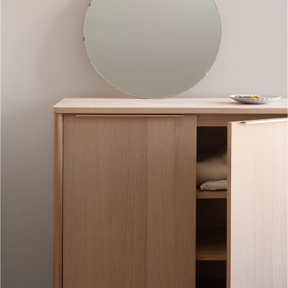 FRITZ HANSEN フリッツ・ハンセン SKAGERAK スカゲラック コレクション JUT ジュット ハイキャビネット 高さ：114cm オーク オイル仕上げ 天板カラー：3色 デザイン：トーマス・ジェンキンス