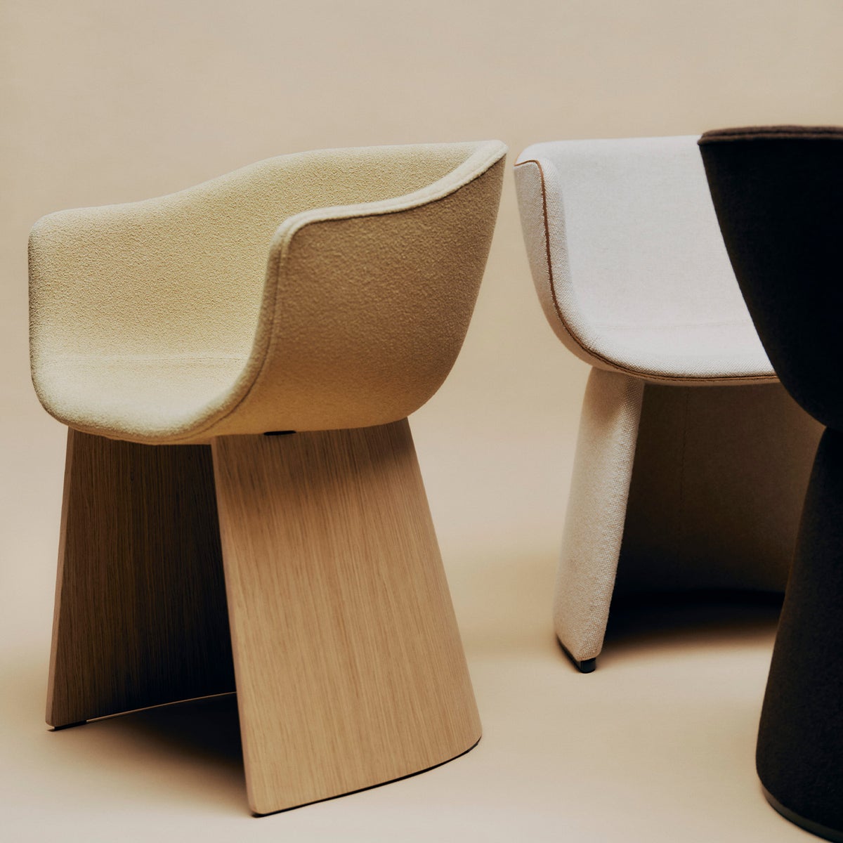 FRITZ HANSEN フリッツ・ハンセン MONOLIT モノリット CM220LA ローアームチェア レザーパイピングなしモデル